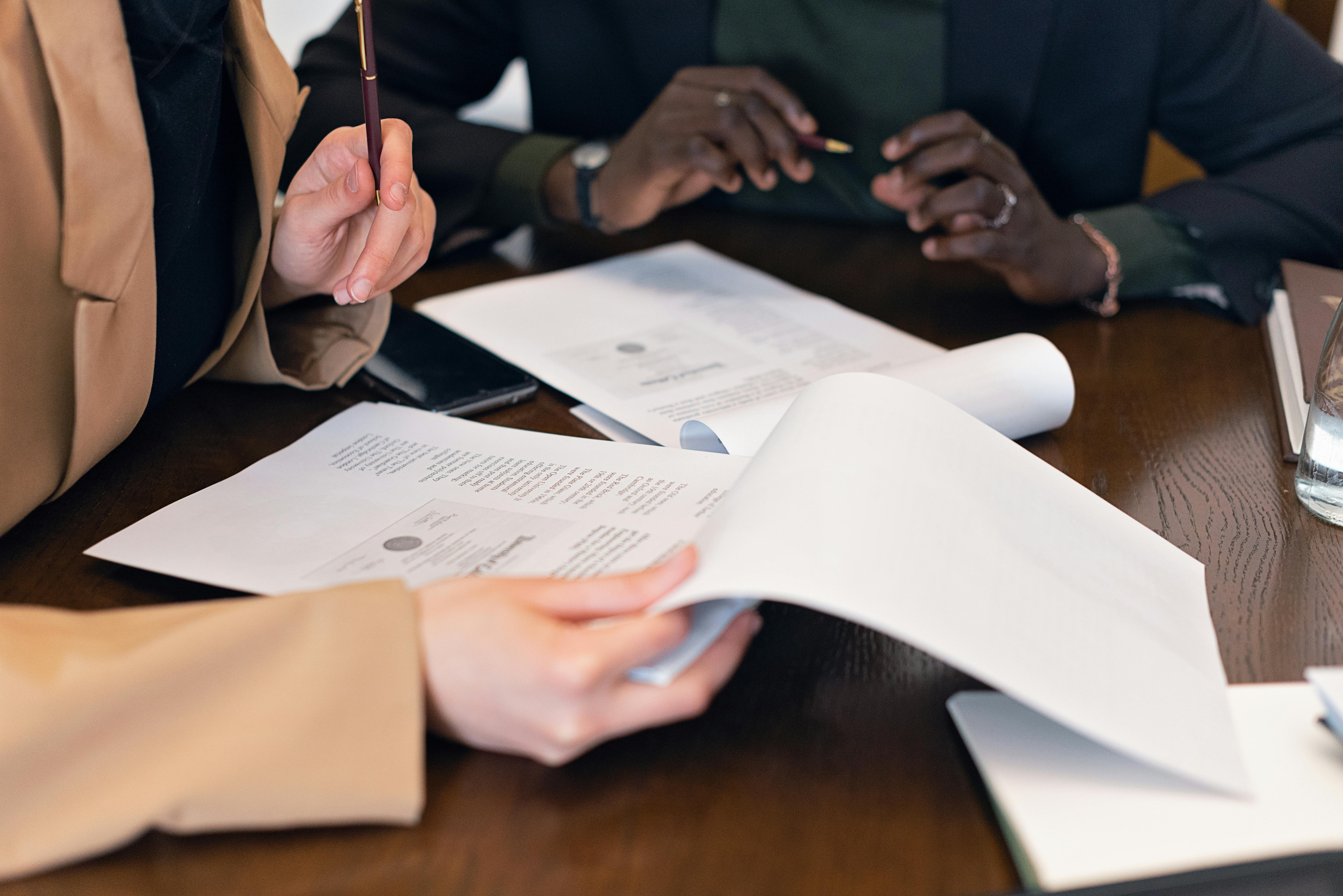 Why Demand Gen Ads for Law Firms Miss the Mark in Family Law